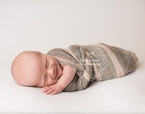 Appleseed Photography | Newborn and Family Photos
