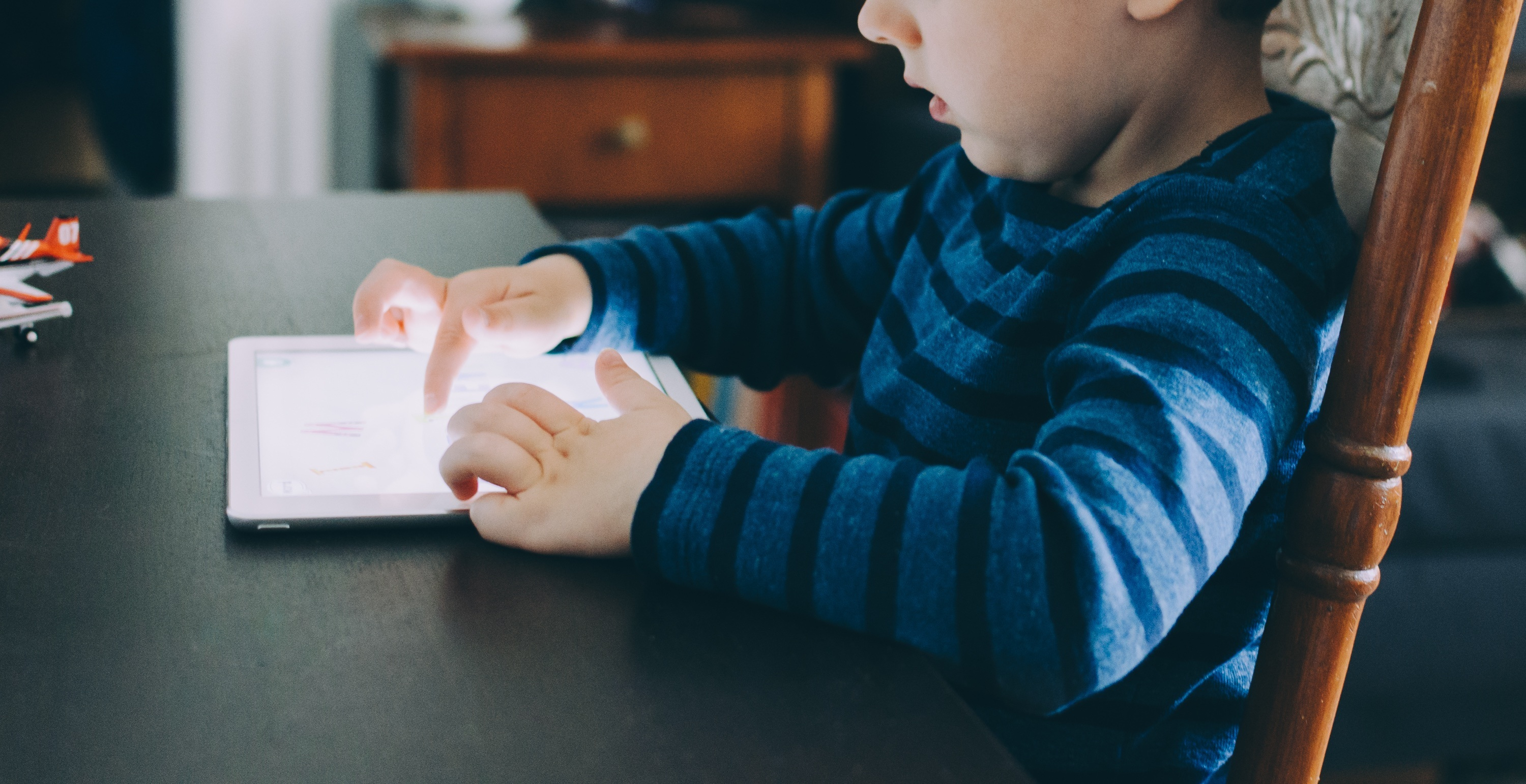 I Let my Toddler have Screen Time. Now I'm Letting Go of my Guilt.