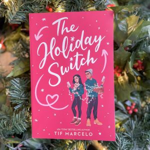 10 Cozy Holiday Romance Reads for 2021