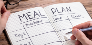 5 Tips to Meal Planning as a Busy Mom