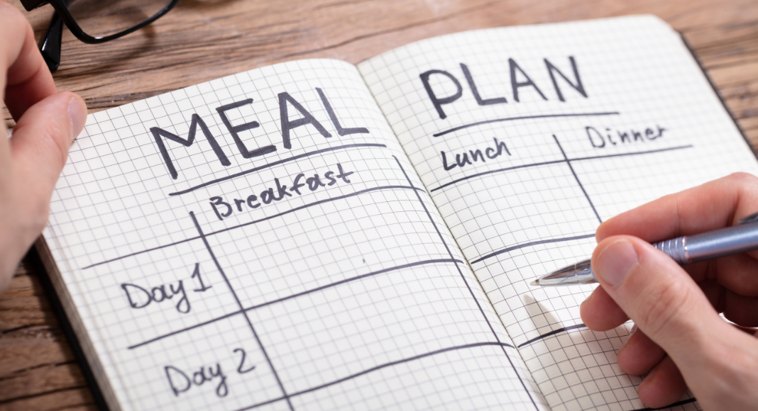 5 Tips to Meal Planning as a Busy Mom
