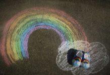 10 Ways to Announce Your Rainbow Baby