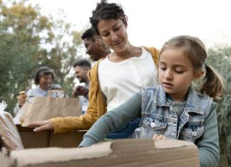 Family Volunteer Projects for the Holidays