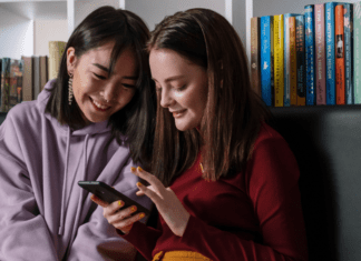 10 Phone Apps Your Teen Needs