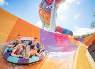 A Must Visit This Summer: Soaky Mountain Waterpark Rafter's Rage